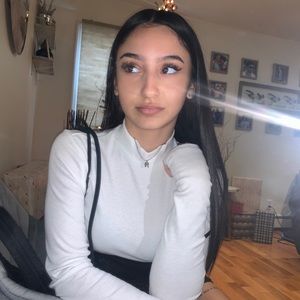 Meet your Posher, Lee